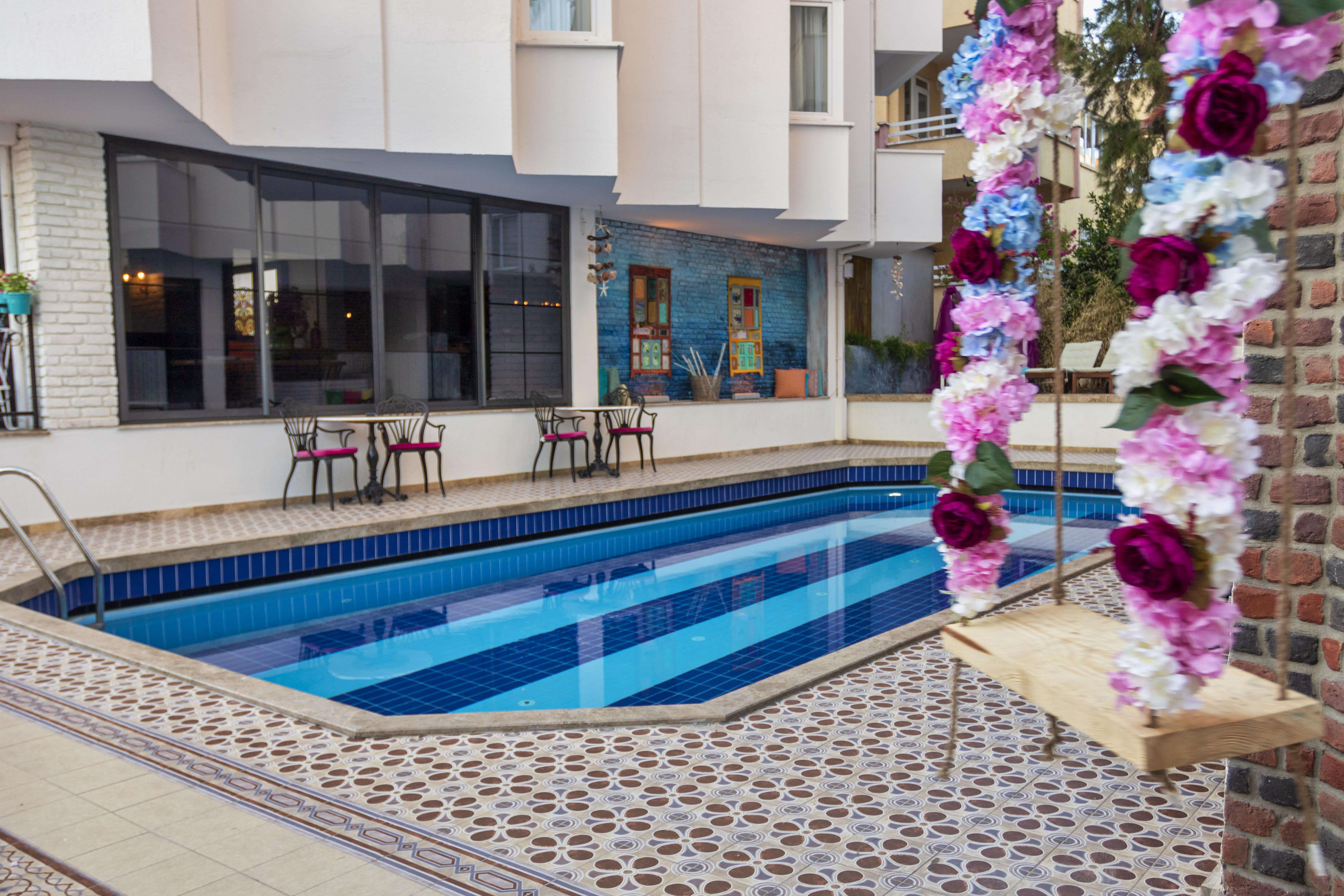 Отель Azuu Boutique 4*